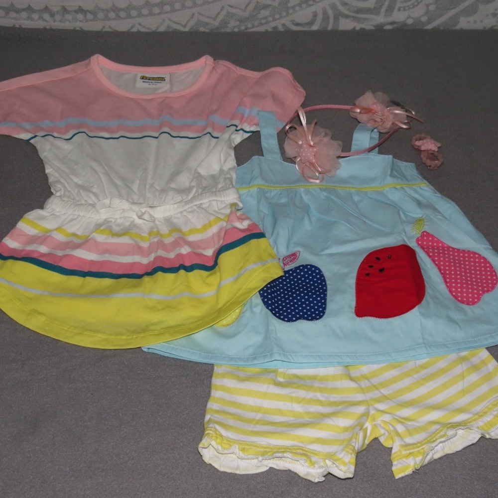 NEW Bundle of Two Girl Outfits & Bows - 18 m-3 yr